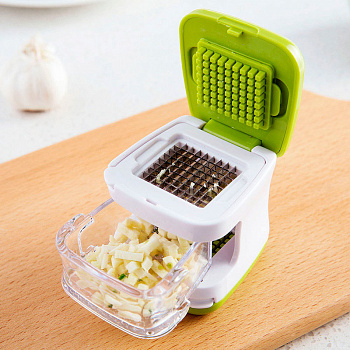 Многофункциональный мини измельчитель чеснока Garlic Cube